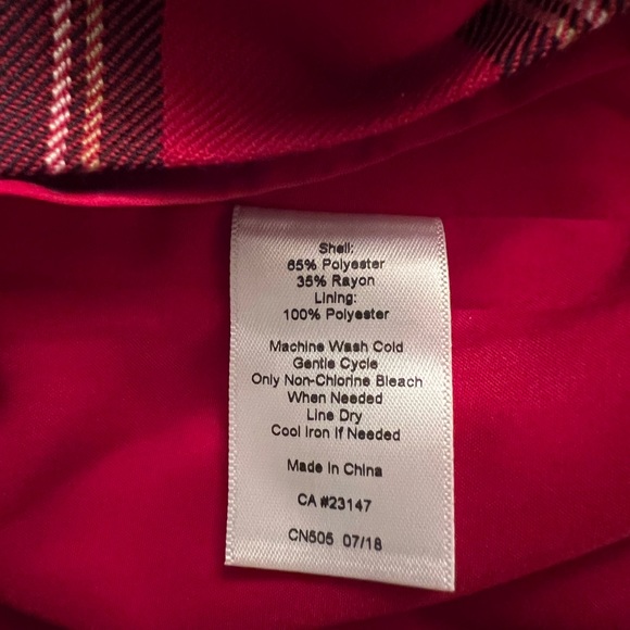 Talbots Red Plaid Mini Skirt sz 4 - Picture 6 of 7